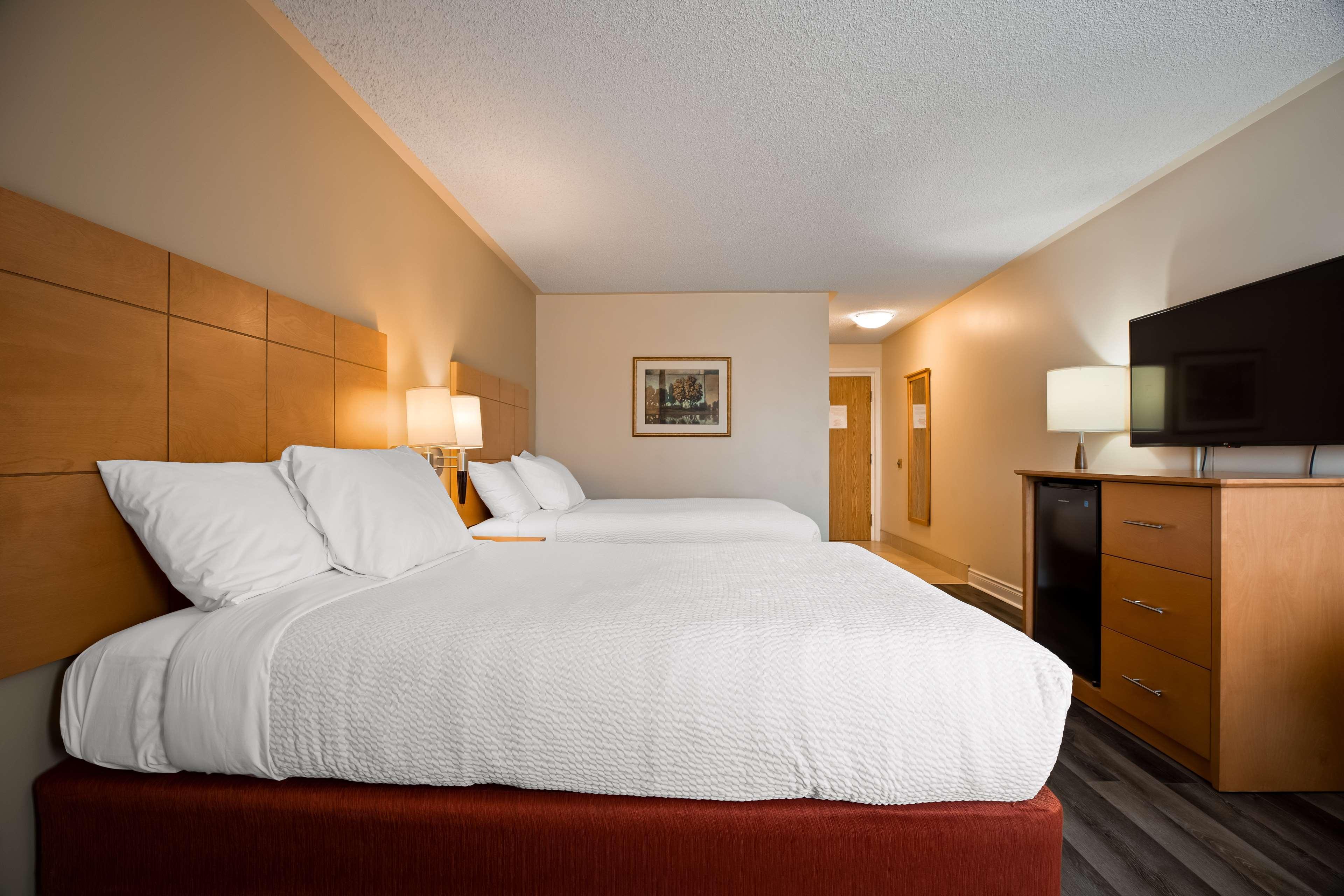 Best Western Smiths Falls Hotel Экстерьер фото